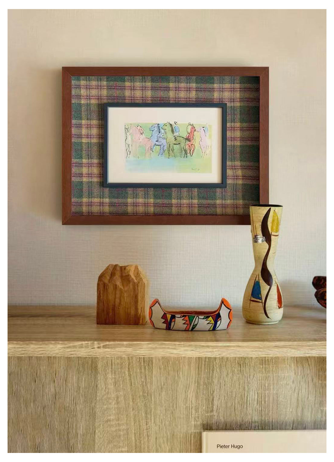 Watercolor illustration of a small horse in England, featuring a classic and upscale decorative painting for the living room and dining area.